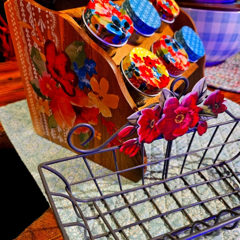 The Pioneer Woman Spice Rack&wall hanging metal basket